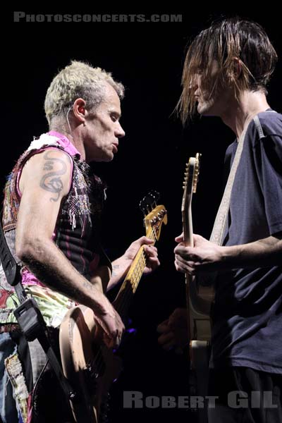 RED HOT CHILI PEPPERS - 2016-10-16 - PARIS - Accor Arena - 